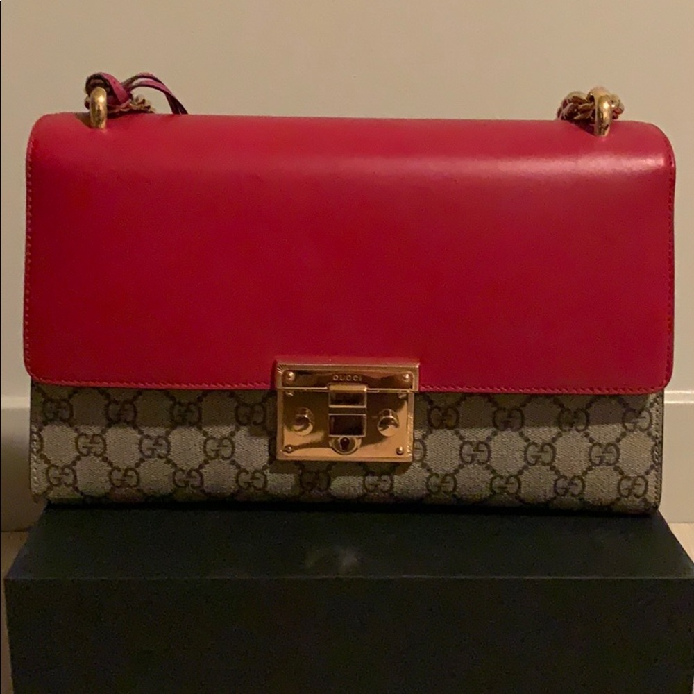 Gucci GG supreme bag